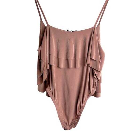 Boohoo Mauve Flounce Bodysuit Size 12 US Layered Ruffle Snap Crotch - Picture 2 of 8